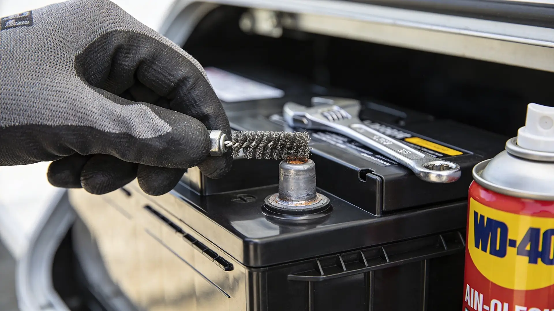 RV battery terminal maintenance - Maintenance and Troubleshooting